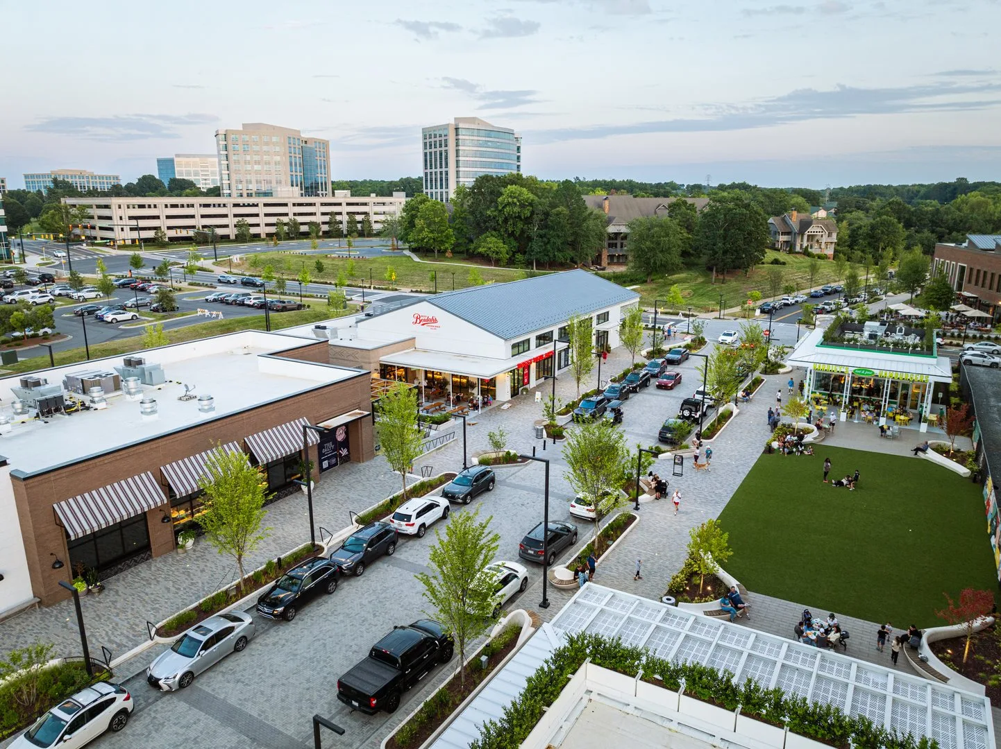 Oro_Luxury_Apartment_Community-Neighborhood41_Charlotte_NC