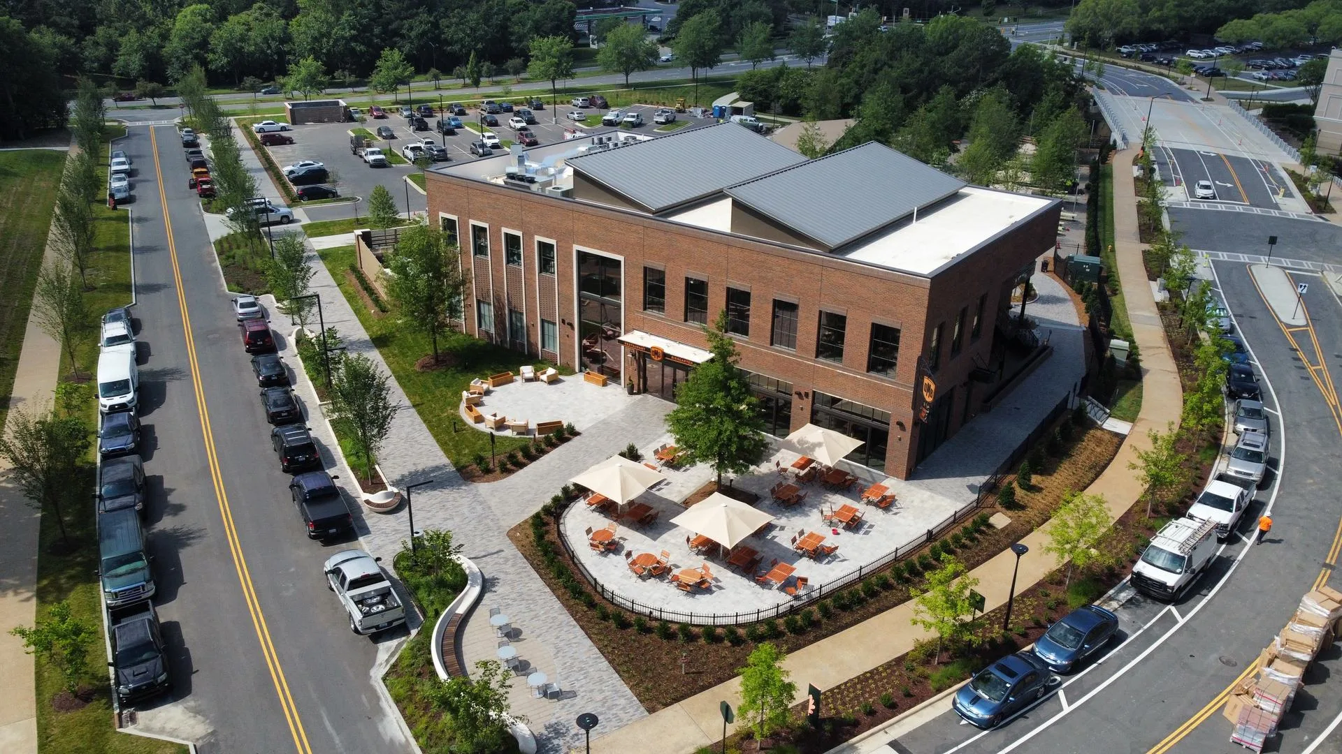 Oro_Luxury_Apartment_Community-Neighborhood20_Charlotte_NC