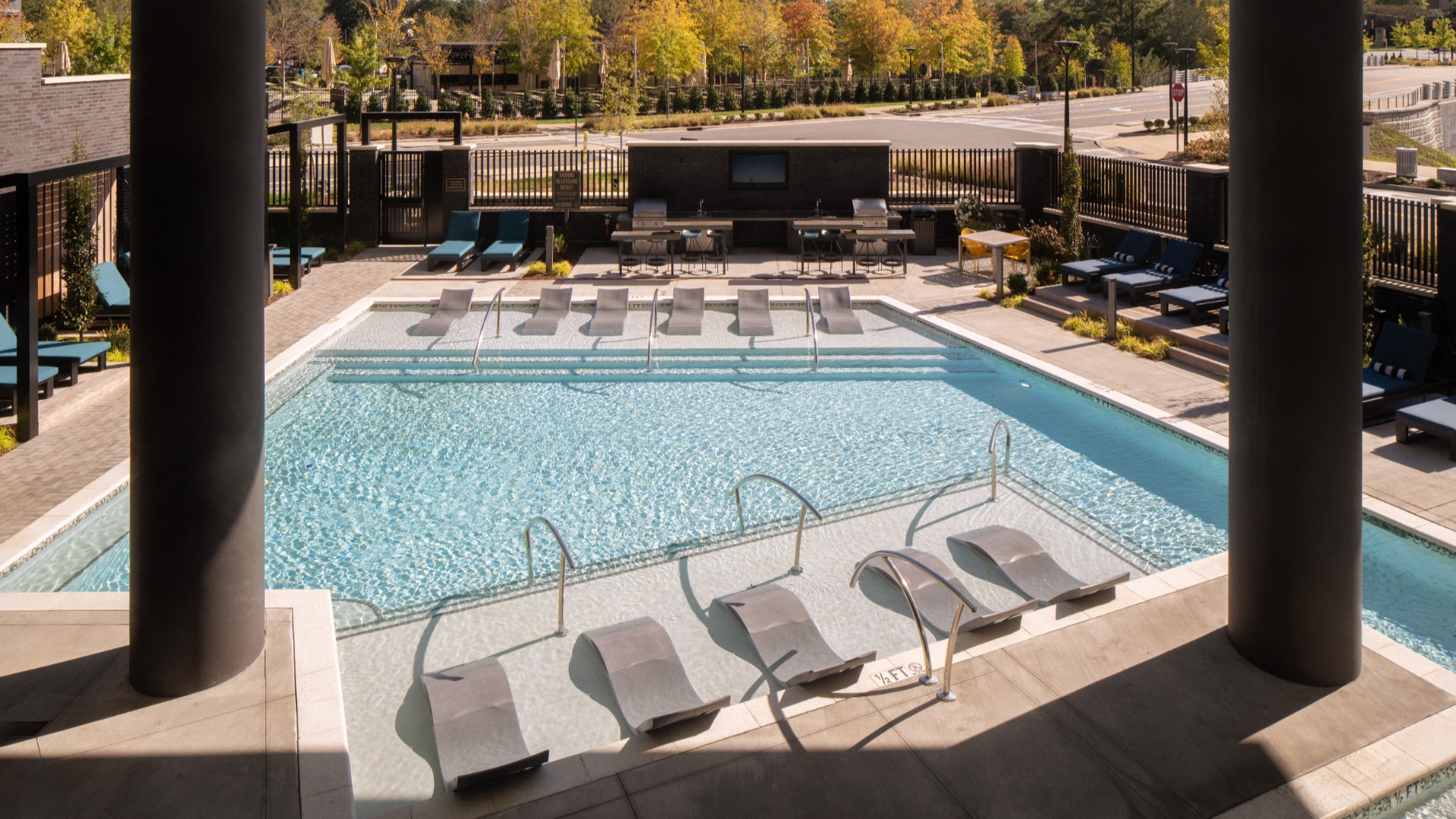 Oro Ballantyne Pool